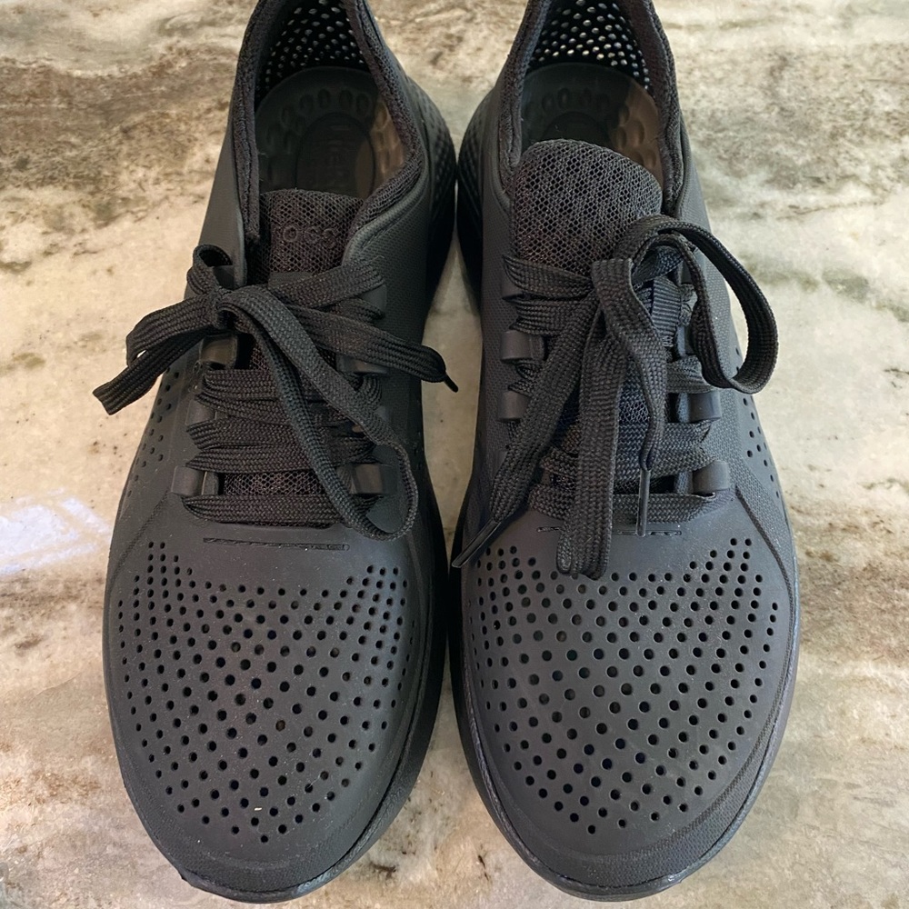 Crocs tennis shoes